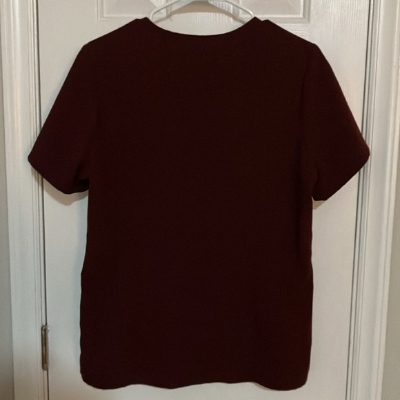 Figs Medium Catarina Top in Burgundy - Picture 3 of 3